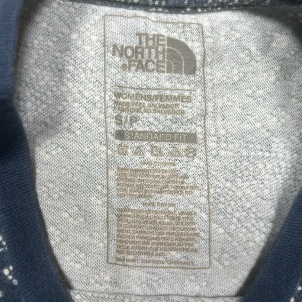 The North Face T-Shirt Tee Women's S Blue Crew Neck Short Sleeve Aztec Print REG